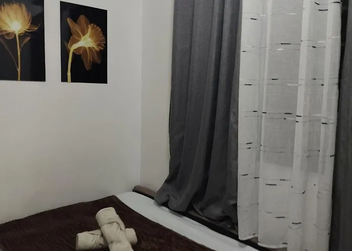 Shore Near Moa & Airport Td 9f Apartahotel *